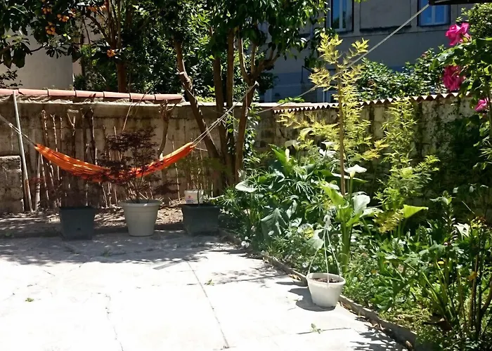 Le Clos Chez Michel Bed & Breakfast