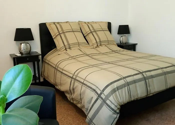 Le Clos Chez Michel فندق مبيت وإفطار مونبيلييه